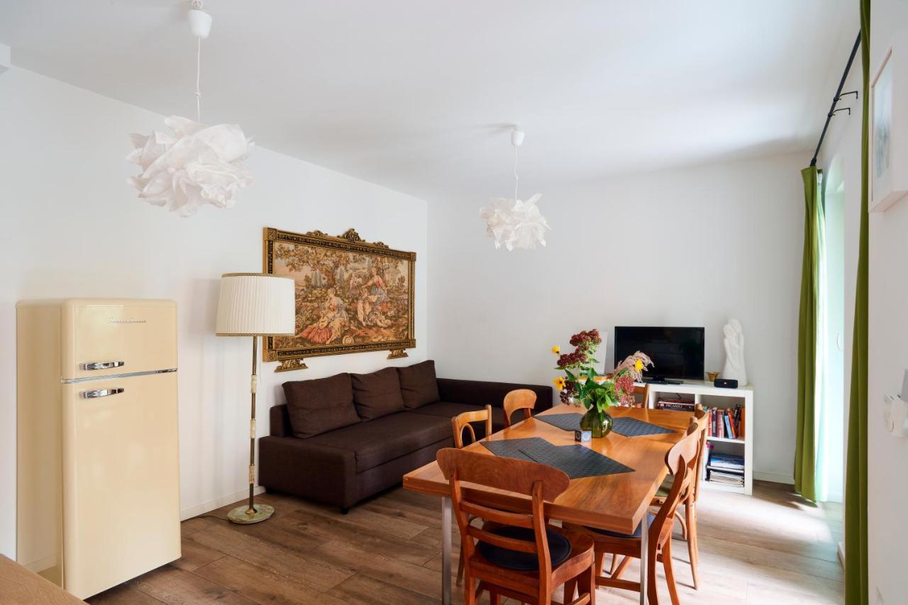 Apartamento Beautiful And Cozy Remise For Up To 6 Guests Berlín Exterior foto