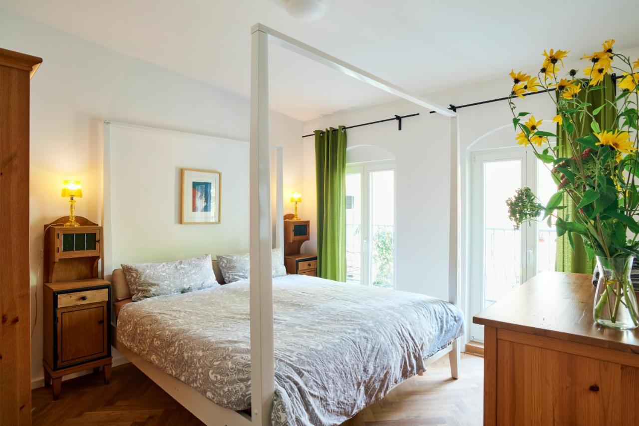 Apartamento Beautiful And Cozy Remise For Up To 6 Guests Berlín Exterior foto