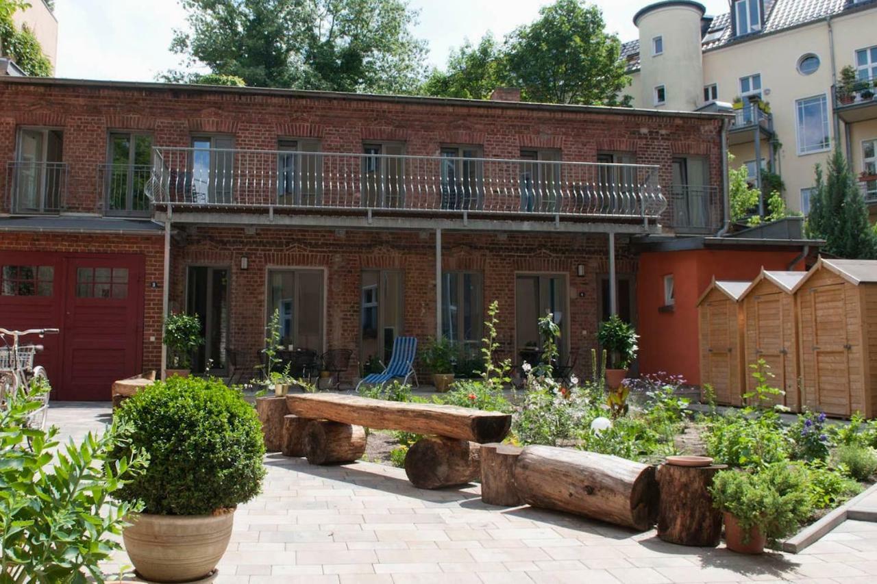 Apartamento Beautiful And Cozy Remise For Up To 6 Guests Berlín Exterior foto